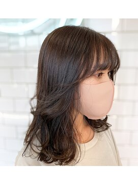 ヘアーシー(HAIR C,) ［HAIR C shoichi］韓国風フェザーバングレイヤー