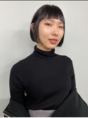 オン眉ボブ