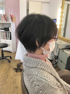 コワファースト 別府 襟足スッキリショートスタイル