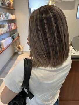 トイロ(toiro) ボブバレイヤージュ