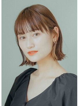 フェティッシュ(fetish) ベージュカラーのパッツンボブ