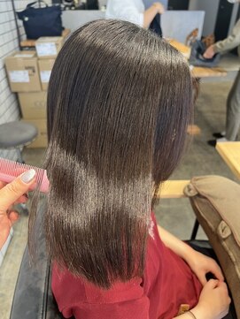 ソルファ 下赤塚(SOLFA) ツヤロング20代30代40代50代髪質改善白髪染めCOTA下赤塚駅