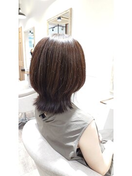 ジーナ(ZINA) 外ハネくびれスタイル