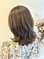 イソラヘアアトリエ(Isola hair atelier) 【Isola】ハイライト外ハネ×ミディアム