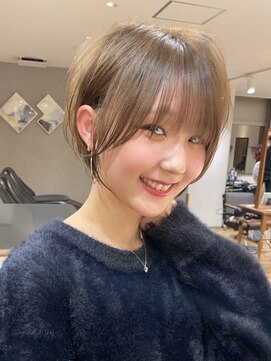 ロンドミラー 博多店(Lond Mirror) 10代20代切りっぱなしボブショートヘアくびれボブ天神大名