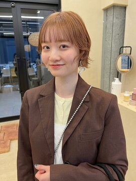 スニュウ(snuw) 【snuw_ayano】ベージュカラー/ミニボブ/くすみベージュ