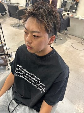 メンズサロン キング 高槻店(Men’s salon K!ng) 波巻きツイストスパイラルパーマ/フェザーパーマ/眉毛/メンズ