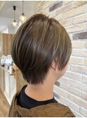 ショートヘア