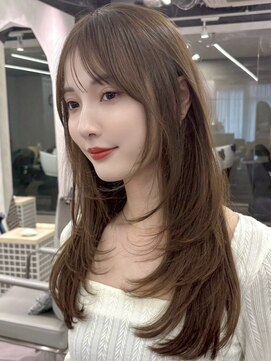 ファルベ(Farbe) 黒髪/オリーブグレー/小顔に見せるヘア/ココアベージュ/レイヤー