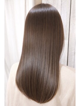 ビューティルーム セブラス(SEVLUS) トリートメントの最高峰でサラツヤMAX