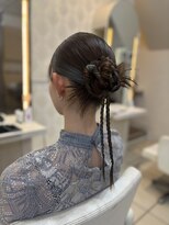 フレア(FLAiR) 10代20代結婚式お呼ばれカチモリヘアスタイルインナーカラー