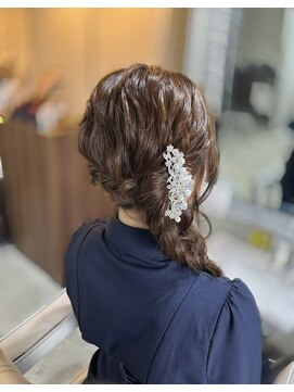 アイビー 新宿(IVY) サイド編みおろし