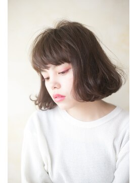 オハナ(ohana) 【ohana/表参道】ラフな抜け感可愛いオン眉切りっぱなしボブ。