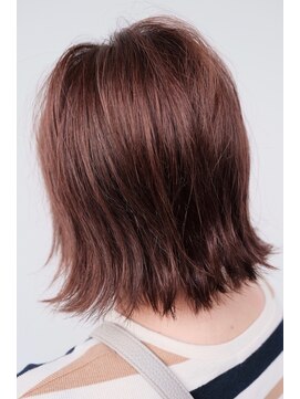 ピントヘアーワークスソウコ(PINT HAIR WORKS SOKO) 切りっぱなしボブ　ボルドー　グレージュ