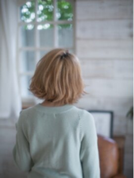 プロデュース 淵野辺店(Produce) 外ハネくびれセミディ