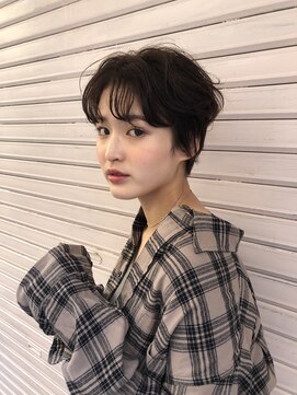 リラ バイ クオーレ(LIRA by CUORE) ハンサムショート