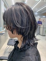 テトヘアー(teto hair) ボブウルフ、ミディアムウルフ、ネイビーカラー