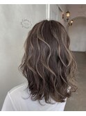 グレージュ×ミルクティーベージュハイライト