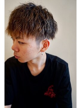 レイナ レイ REINA REY ツイストとスパイラル