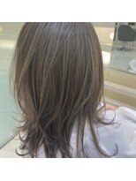 細め白髪ぼかしハイライト