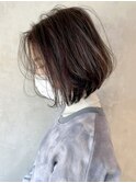 ナチュラルボブ_くびれミディイヤリングカラー_ba323981