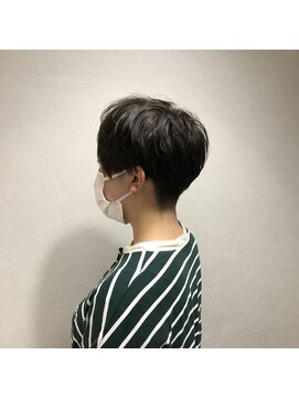 イーチ ヘアーアンドトータルビューティ(each hair&total beauty) 【山田紗羅】レディース刈り上げショート/ボーイッシュ