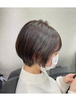 ネウィ 秋田(newi)&nbsp;ひしがたシルエットで柔らかボブ♪