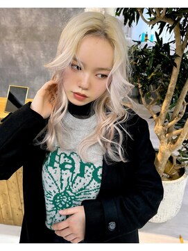 イコ(.ico) ホワイトブロンド