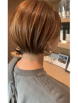 カプロ キャトル(Capullo de Quatre) 【Capullo de Quatre】ナチュラルショート