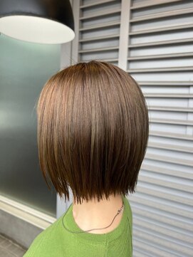 ネウィ 秋田(newi) ベージュカラー