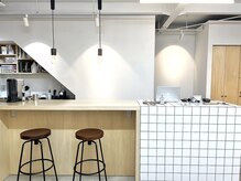 ヴィル(VILLE)の雰囲気（ブリティッシュ×モダンな優しい空間でお出迎えいたします）