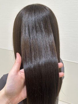 ケンジ 平塚 アネッタ(KENJE annetta) あなただけのAujuaトリートメントで艶髪に！