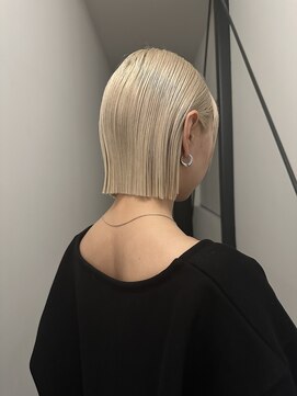 シアター(CIARTOR) 切りっぱなしボブ×ハイトーンぼぶ