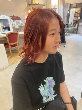 【HIROMU】ミディアムレイヤー/チェリーレッド/顔周りカット