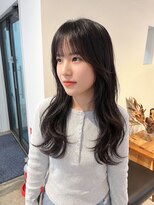 シー.(SHE.)&nbsp;【SHE.】ロングカット/韓国風/艶感トリートメント