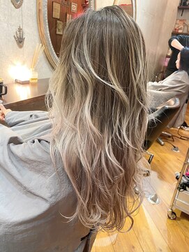 ロコスピアーズ(ROCO SPEARZ) バレイヤージュ