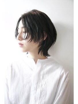 ラーサ(LaHzA) 大人の上品ショートマッシュウルフ