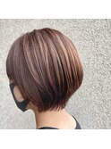 ショートボブ