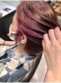 ピンクインナー 前下がりボブ