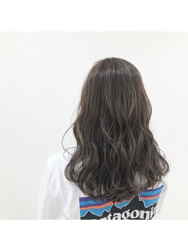 ユニコ(unico) ハイライト×ミルクティーベージュ