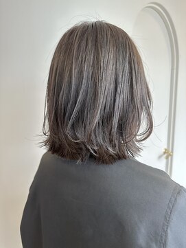 クム(QUMU) ボブスタイル×グレージュブラウン
