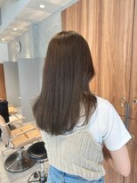 ガリカ 博多(Gallica)&nbsp;<入佐ひなの>顔まわりレイヤーにたっぷり透明感オリーブベージュ