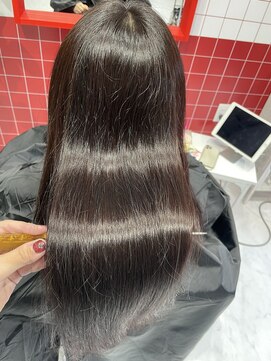 ぷてぃ(petit) 赤みブラウンで秋カラー