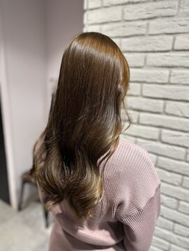 リーオオサカ(Lee Osaka) ブリーチなし×ブラウンベージュ×東芽生