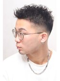 スキンフェードベリーショートツイストパーマツーブロック