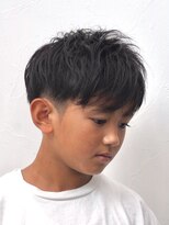 アストロ(ASTRO)&nbsp;束感ショート×ナチュラル刈り上げキッズカット小学生男の子