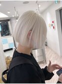 ハイトーンカラー/ホワイトシルバー/ボブヘア/池袋