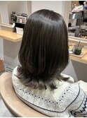 オリーブブラウン