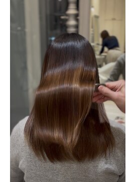 ザックラフィネ(ZACC raffine) ミディアムレイヤーカット/ツヤ髪スタイル/髪質改善