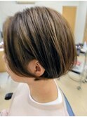 ショートボブ